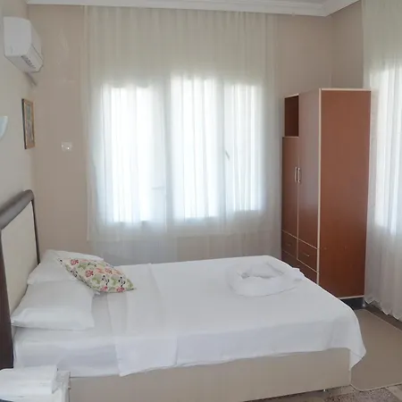 Tunc Szálloda 3*