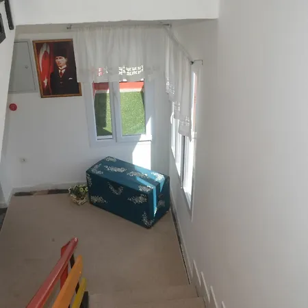 Tunc Hotel