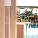 Tunc Ayvalı