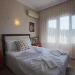 Tunc Hotel